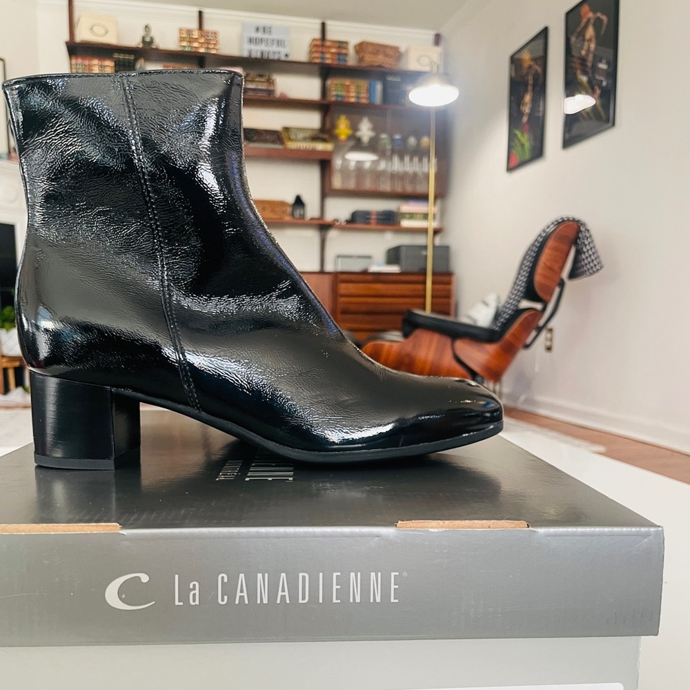 La Canadienne women’s leather size 8 / black.
